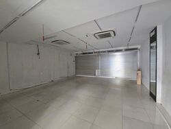 Toa Payoh Central (D12), Shop House #585384131